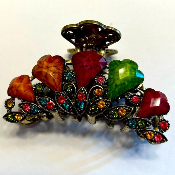 Accessories - Flower gem metal claw hair clip
